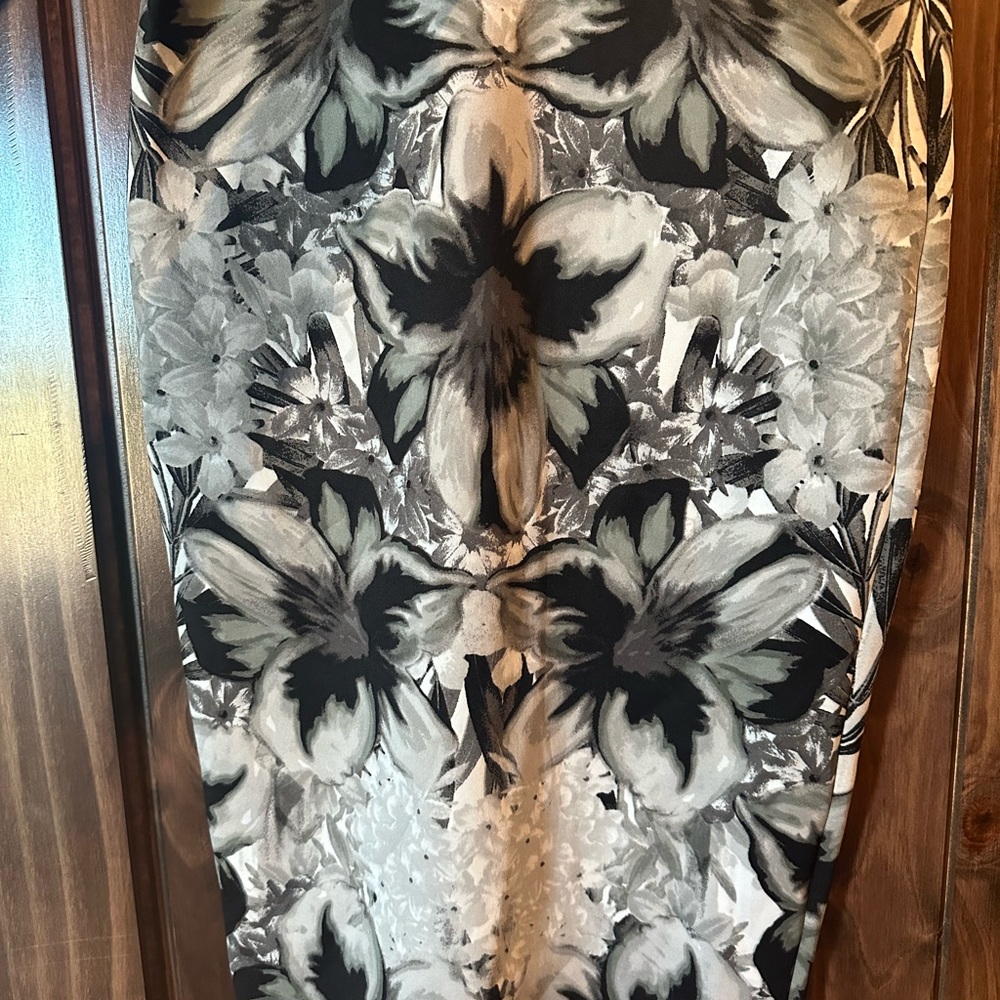 Pencil skirt